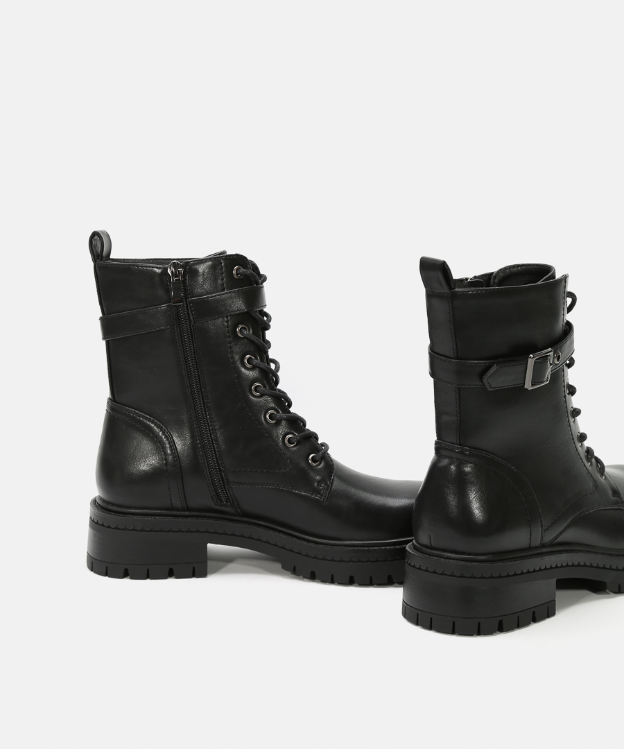 Botins militares fivela image number null